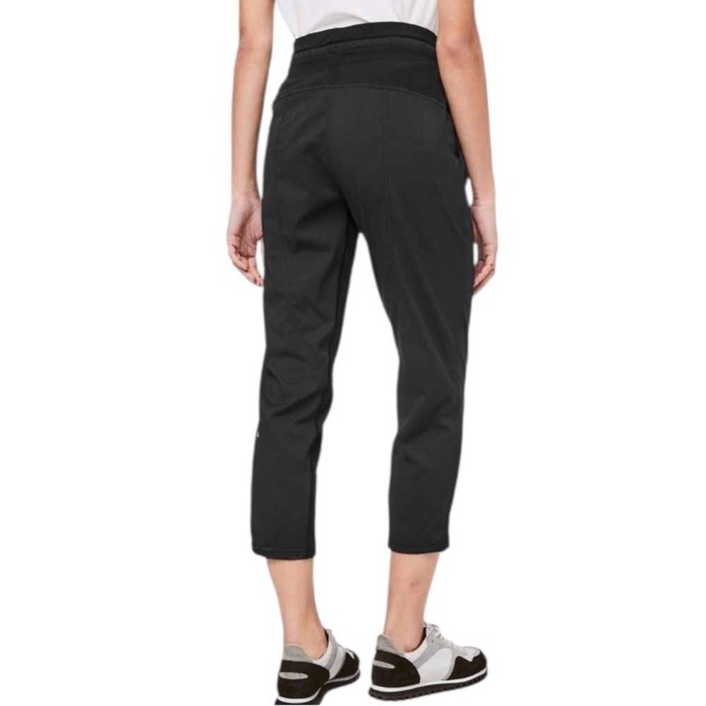 Lululemon Dance Studio Crop 25” Pant Black Size 2 - Picture 2 of 14